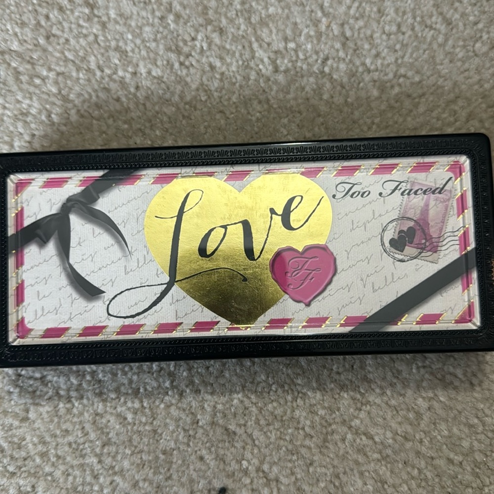 Too faced limited edition love palette
